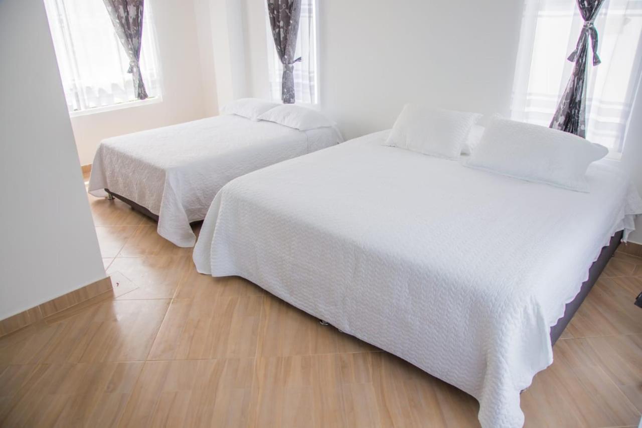 Casa Blanca Malibu Aparthotel Santa Veronica Bagian luar foto